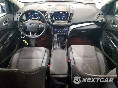 Zdjęcie 8 z 13 samochodu: 2019 FORD ESCAPE SE VIN:1FMCU9GD3KUA93408 - miniatura