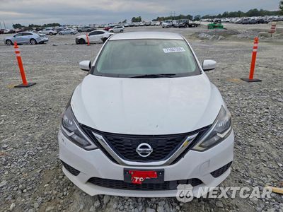 Piąte zdjęcie samochodu w środku: 2018 NISSAN SENTRA S VIN:3N1AB7AP9JY301010 - miniatura