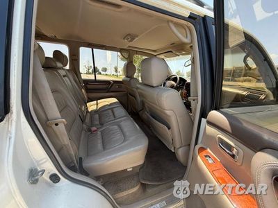 Zdjęcie 6 z 10 samochodu: 1998 LEXUS LX 470 VIN:JT6HT00W9W0023792 - miniatura