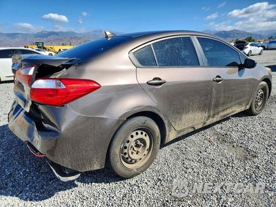 Trzecie zdjęcie samochodu z tyłu: 2014 KIA FORTE LX VIN:KNAFK4A69E5055763 - miniatura