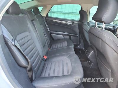 Zdjęcie 10 z 12 samochodu: 2017 FORD FUSION SE VIN:3FA6P0HD3HR364413 - miniatura