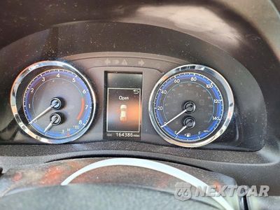 Zdjęcie 9 z 12 samochodu: 2019 TOYOTA COROLLA SE VIN:2T1BURHE3KC227709 - miniatura