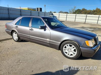 Czwarte zdjęcie samochodu z boku: 1996 MERCEDES-BENZ S 600 VIN:WDBGA57E4TA311017 - miniatura