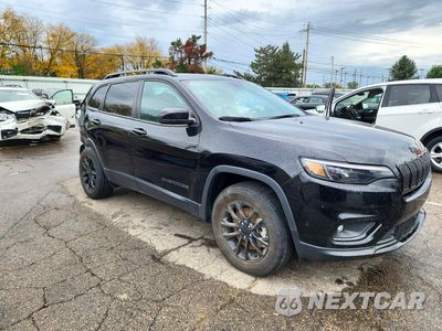 Czwarte zdjęcie samochodu z boku: 2023 JEEP CHEROKEE ALTITUDE LUX VIN:1C4PJMMB5PD108258 - miniatura