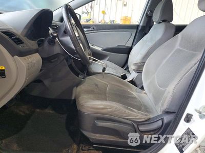 Zdjęcie 7 z 12 samochodu: 2014 HYUNDAI ACCENT SE VIN:KMHCU5AE7EU176662 - miniatura