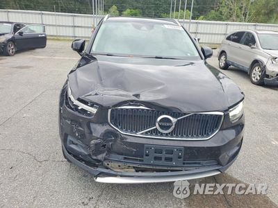 Piąte zdjęcie samochodu w środku: 2021 VOLVO XC40 T5 MOMENTUM VIN:YV4162UK6M2558212 - miniatura