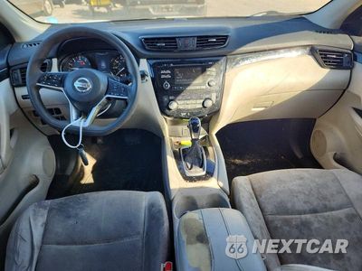 Zdjęcie 8 z 13 samochodu: 2018 NISSAN ROGUE SPORT SV VIN:JN1BJ1CP7JW150953 - miniatura