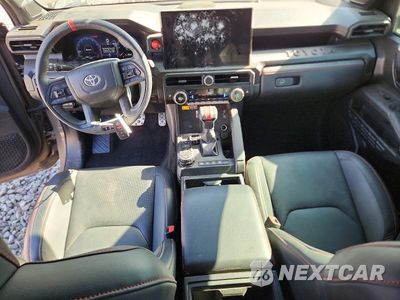 Zdjęcie 8 z 12 samochodu: 2025 TOYOTA TACOMA TRD PRO HV VIN:3TYLC5LN8ST032787 - miniatura