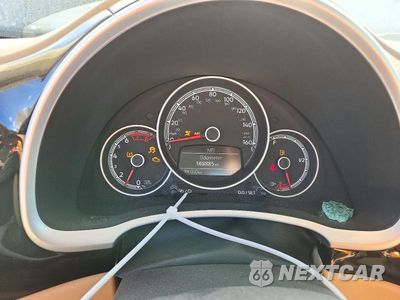Zdjęcie 9 z 12 samochodu: 2018 VOLKSWAGEN BEETLE SE VIN:3VWJD7AT4JM712288 - miniatura