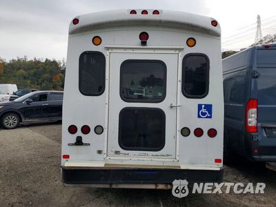 Zdjęcie 6 z 13 samochodu: 2017 FORD E350 SHUTTLE BUS VIN:1FDEE3FS3HDC22114 - miniatura