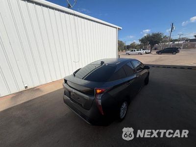 Czwarte zdjęcie samochodu z boku: 2016 TOYOTA PRIUS TWO VIN:JTDKBRFU7G3512641 - miniatura