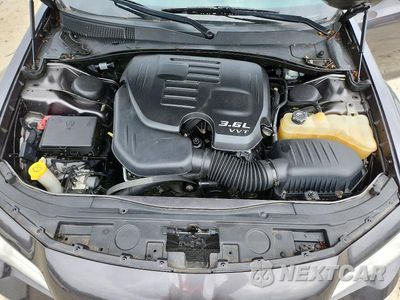 Zdjęcie 11 z 13 samochodu: 2015 CHRYSLER 300C VIN:2C3CCAKG3FH923439 - miniatura