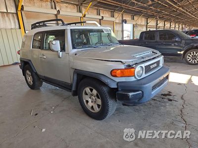 Czwarte zdjęcie samochodu z boku: 2007 TOYOTA FJ CRUISER VIN:JTEBU11F770017307 - miniatura