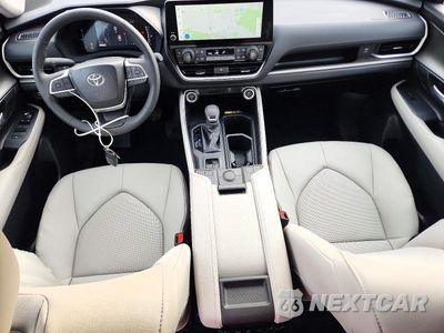 Zdjęcie 8 z 14 samochodu: 2026 TOYOTA GRAND HIGHLANDER HYBRID XLE VIN:5TDACAB52TS126498 - miniatura