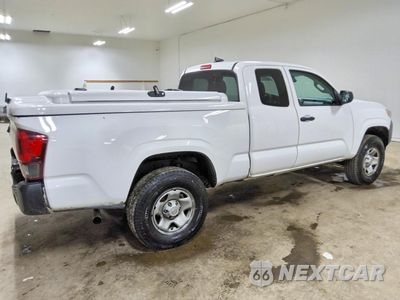 Trzecie zdjęcie samochodu z tyłu: 2022 TOYOTA TACOMA SR VIN:3TYRX5GNXNT057140 - miniatura