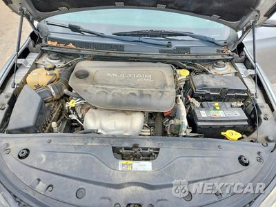 Zdjęcie 11 z 12 samochodu: 2015 CHRYSLER 200 S VIN:1C3CCCBB7FN596812 - miniatura