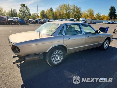 Trzecie zdjęcie samochodu z tyłu: 2003 JAGUAR XJ8 VIN:SAJDA14C03LF58866 - miniatura