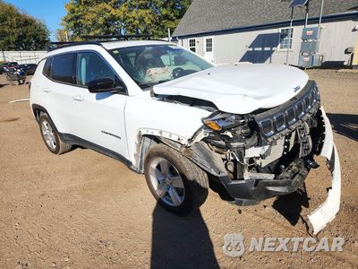 Czwarte zdjęcie samochodu z boku: 2022 JEEP COMPASS LATITUDE VIN:3C4NJDBB8NT178113 - miniatura