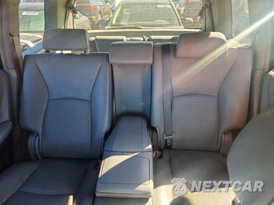 Zdjęcie 10 z 13 samochodu: 2007 TOYOTA HIGHLANDER HYBRID VIN:JTEEW21A670043383 - miniatura