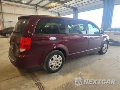 Trzecie zdjęcie samochodu z tyłu: 2018 DODGE GRAND CARAVAN SE VIN:2C4RDGBG0JR141088 - miniatura
