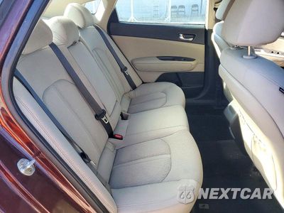 Zdjęcie 10 z 12 samochodu: 2018 KIA OPTIMA LX VIN:5XXGT4L36JG227695 - miniatura