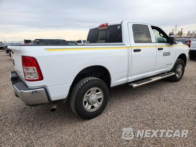 Trzecie zdjęcie samochodu z tyłu: 2023 RAM 2500 TRADESMAN VIN:3C6UR5CJ9PG659961 - miniatura