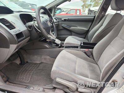 Zdjęcie 7 z 12 samochodu: 2009 HONDA CIVIC LX VIN:19XFA16579E029872 - miniatura