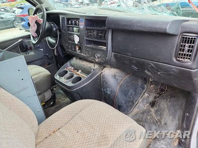 Zdjęcie 8 z 13 samochodu: 2016 CHEVROLET EXPRESS G3500 VIN:1GCZGGFG4G1191331 - miniatura