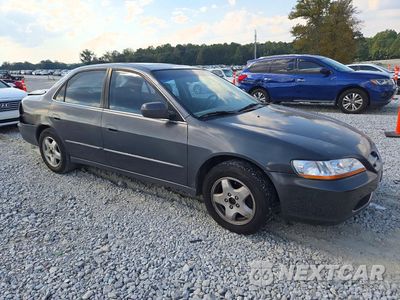 Czwarte zdjęcie samochodu z boku: 2000 HONDA ACCORD EX VIN:1HGCG1651YA034361 - miniatura