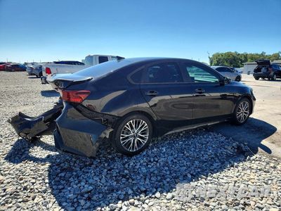 Trzecie zdjęcie samochodu z tyłu: 2023 KIA FORTE GT LINE VIN:3KPF54AD7PE519407 - miniatura
