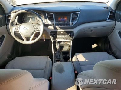 Zdjęcie 8 z 13 samochodu: 2017 HYUNDAI TUCSON SE VIN:KM8J33A41HU378293 - miniatura