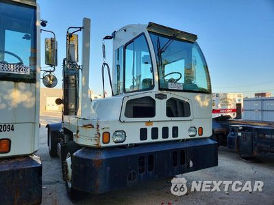 Czwarte zdjęcie samochodu z boku: 2017 AUTOCAR XSPOTTER YARD TRUCK VIN:516H4GB20HH223306 - miniatura