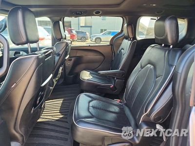 Zdjęcie 11 z 13 samochodu: 2020 CHRYSLER PACIFICA LIMITED VIN:2C4RC1GGXLR240660 - miniatura