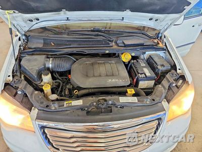 Zdjęcie 12 z 13 samochodu: 2014 CHRYSLER TOWN & COUNTRY TOURING VIN:2C4RC1BGXER295040 - miniatura