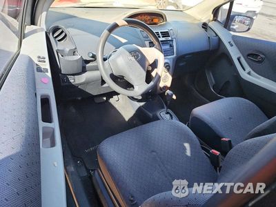 Zdjęcie 8 z 12 samochodu: 2009 TOYOTA YARIS BASE VIN:JTDJT903695276113 - miniatura