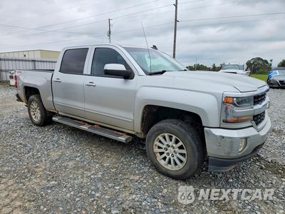 Czwarte zdjęcie samochodu z boku: 2018 CHEVROLET SILVERADO K1500 LT VIN:3GCUKREC2JG164074 - miniatura