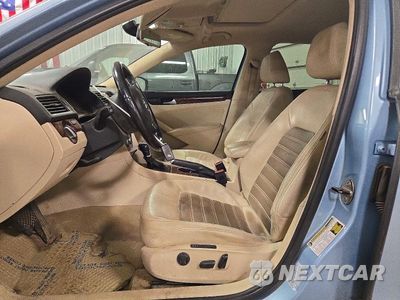 Zdjęcie 7 z 12 samochodu: 2013 VOLKSWAGEN PASSAT SEL VIN:1VWCN7A36DC048670 - miniatura