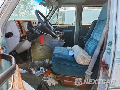 Zdjęcie 7 z 13 samochodu: 1992 CHEVROLET SUBURBAN VIN:2GBEG25KXN4121687 - miniatura