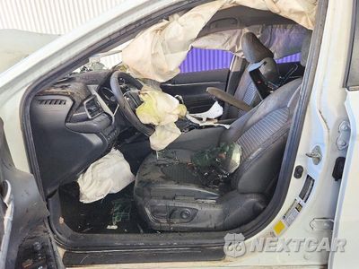 Zdjęcie 7 z 12 samochodu: 2020 TOYOTA CAMRY SE VIN:4T1G11AK4LU927044 - miniatura