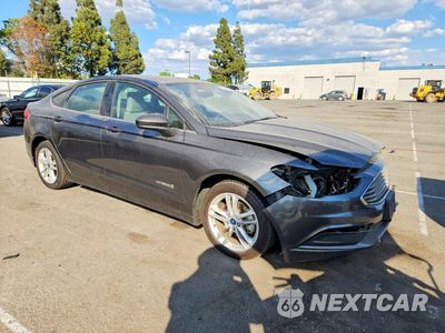 Czwarte zdjęcie samochodu z boku: 2018 FORD FUSION S HYBRID VIN:3FA6P0UUXJR273649 - miniatura