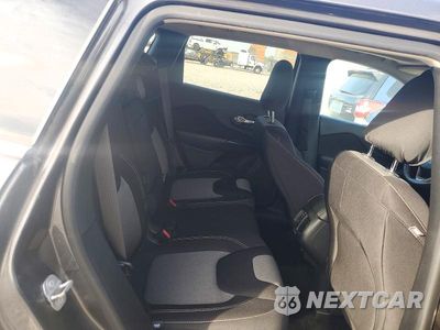 Zdjęcie 11 z 13 samochodu: 2014 JEEP CHEROKEE LATITUDE VIN:1C4PJMCS5EW219024 - miniatura