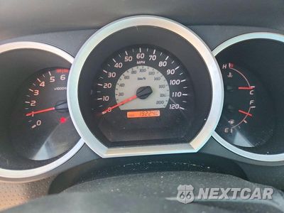 Zdjęcie 9 z 13 samochodu: 2005 TOYOTA TACOMA ACCESS CAB VIN:5TEUU42N15Z035563 - miniatura