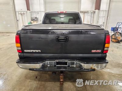 Zdjęcie 6 z 12 samochodu: 2005 GMC NEW SIERRA K1500 VIN:2GTEK19B551352089 - miniatura