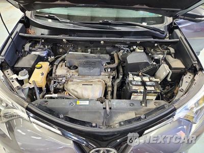 Zdjęcie 12 z 13 samochodu: 2017 TOYOTA RAV4 LIMITED VIN:2T3DFREV6HW574523 - miniatura