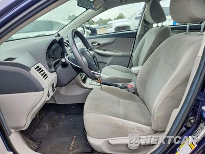 Zdjęcie 7 z 13 samochodu: 2012 TOYOTA COROLLA LE VIN:2T1BU4EE5CC891891 - miniatura