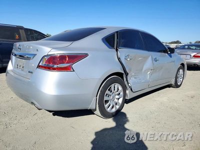 Trzecie zdjęcie samochodu z tyłu: 2014 NISSAN ALTIMA 2.5 S VIN:1N4AL3AP2EC195619 - miniatura