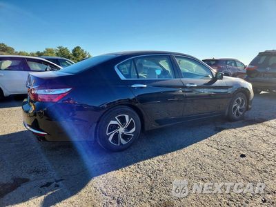 Trzecie zdjęcie samochodu z tyłu: 2017 HONDA ACCORD LX VIN:1HGCR2F35HA190854 - miniatura