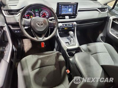 Zdjęcie 8 z 13 samochodu: 2020 TOYOTA RAV4 XLE VIN:2T3P1RFVXLC090410 - miniatura