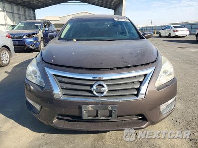 Piąte zdjęcie samochodu w środku: 2014 NISSAN ALTIMA 2.5 VIN:1N4AL3AP1EC320268 - miniatura