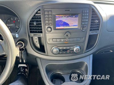 Zdjęcie 10 z 10 samochodu: 2016 MERCEDES-BENZ METRIS VIN:WD4PG2EE6G3084074 - miniatura